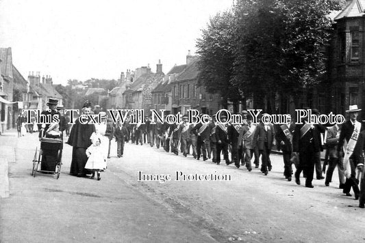 NF 3007 - Brandon Men Society, High Street, Suffolk c1908