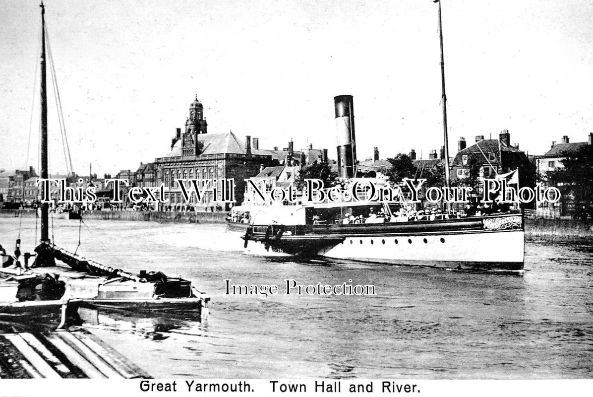 NF 3041 - Great Yarmouth Town Hall & River, Norfolk