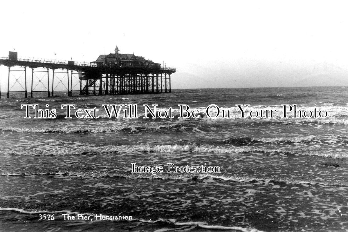 NF 3056 - The Pier, Hunstanton, Norfolk