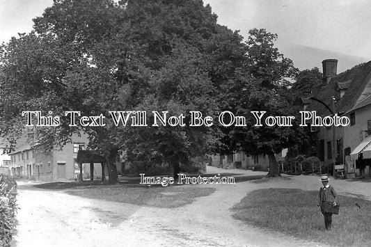 NF 3104 - Church Street, Hoxne, Norfolk