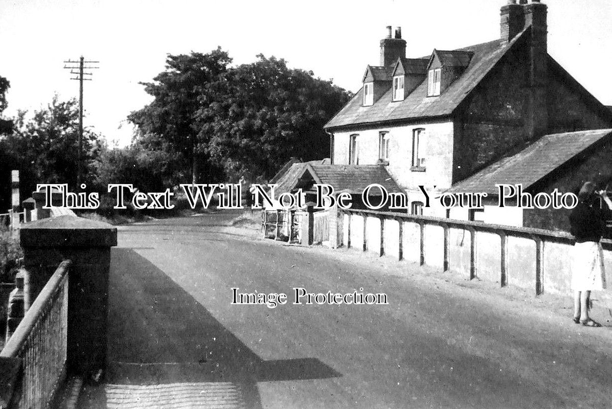 NF 3123 - Hilgay Bridge, Hilgay, Norfolk c1950