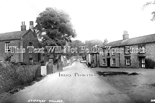 NF 3186 - Stiffkey Village, Norfolk