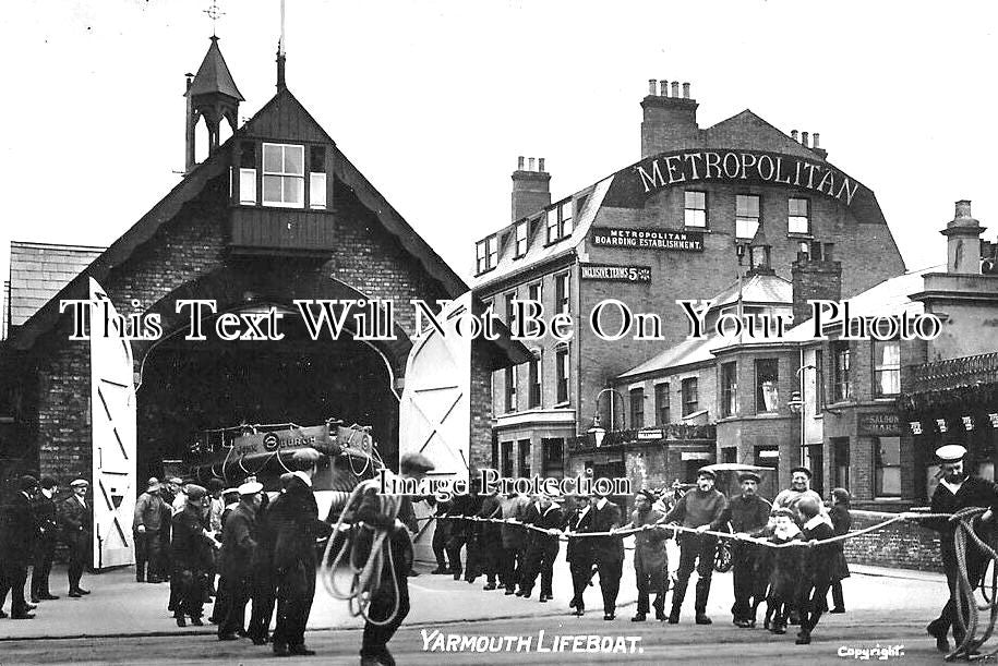 NF 3307 - Great Yarmouth Lifeboat, Norfolk c1910