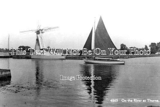 NF 3409 - On The River At Thurne, Norfolk c1953