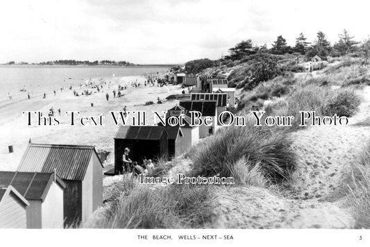 NF 3436 - The Beach, Wells Next The Sea, Norfolk