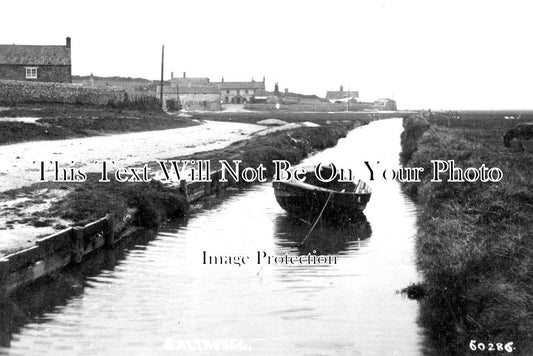 NF 3453 - Salthouse Fishing Boat, Norfolk c1924