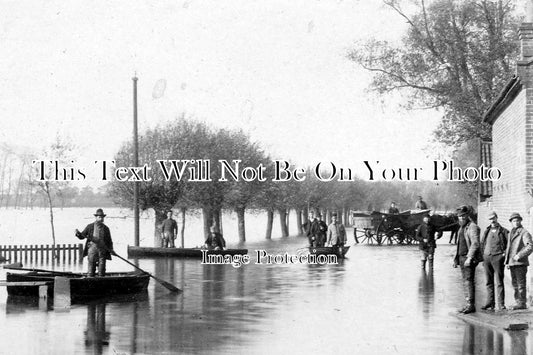 NF 352 - Gillingham Dam Floods, Norfolk 1912