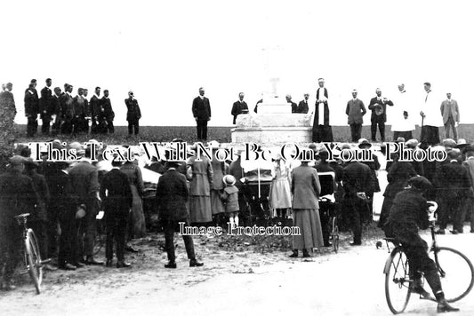 NF 3578 - Service At West Somerton War Memorial, Norfolk