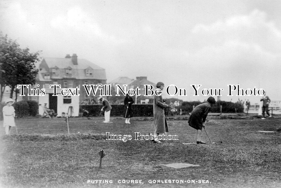 NF 3582 - Putting Course, Gorleston On Sea, Norfolk