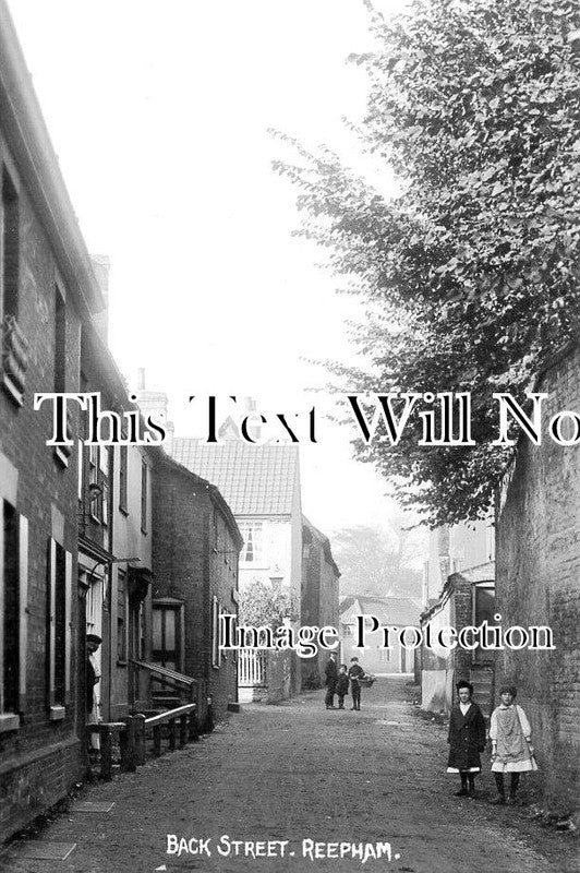 NF 3634 - Back Street, Reepham, Norfolk c1915