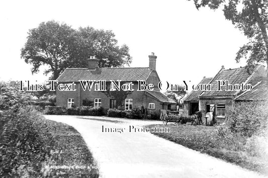 NF 3644 - Blacksmiths Shop, Hoveringham Smithy, Norfolk c1917