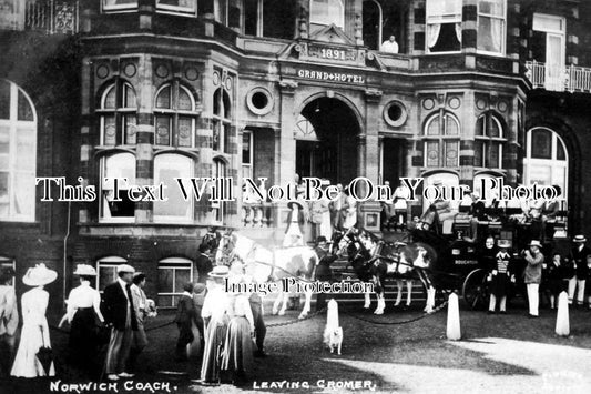NF 382 - Norwich Stage Coach Leaving Cromer, Norfolk