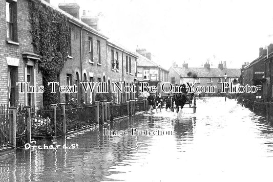 NF 3909 - Orchard Street Flood, Norwich, Norfolk
