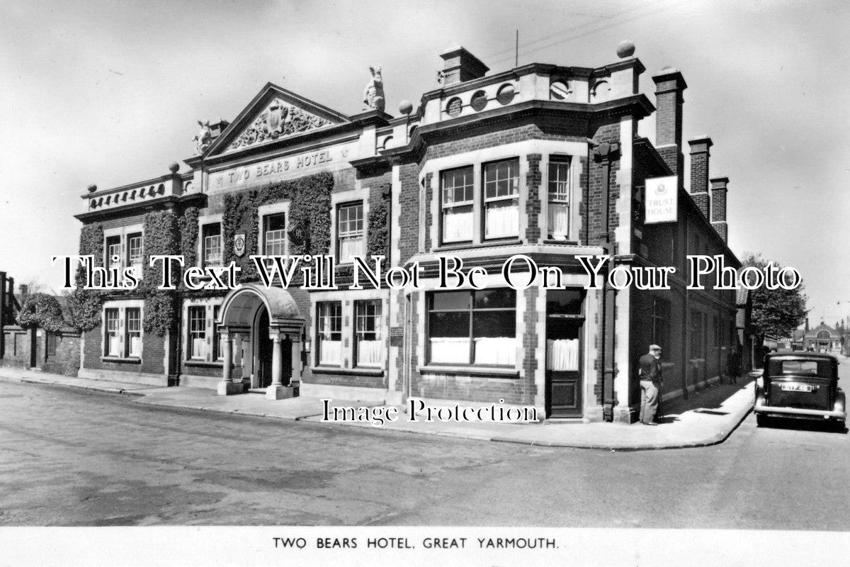 NF 393 - Two Bears Hotel, Great Yarmouth, Norfolk