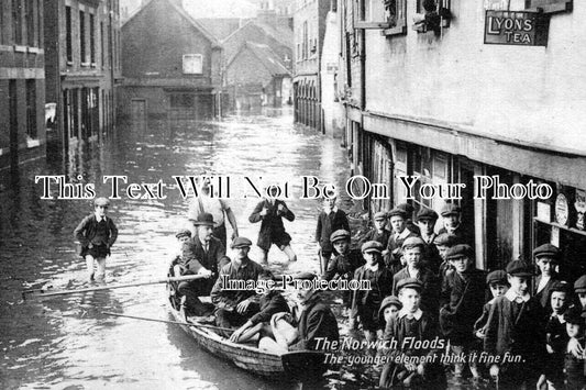NF 4051 - The Norwich Floods, Norwich, Norfolk 1912