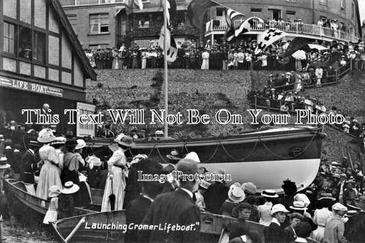 NF 4062 - Launching Cromer Lifeboat, Norfolk