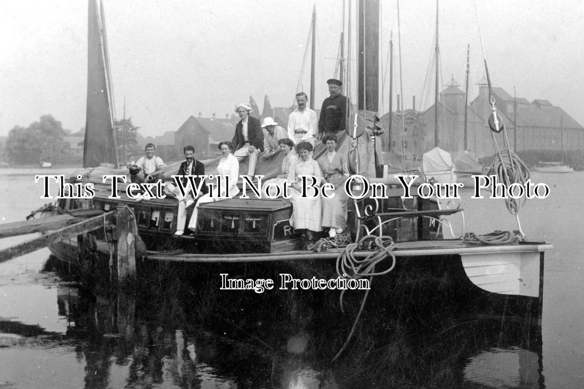 NF 418 - Wherry 'Reindeer' at Oulton Broad, Norfolk Broads
