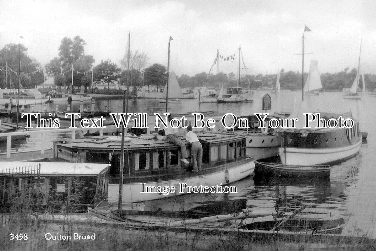 NF 4258 - Oulton Broad, Norfolk c1937