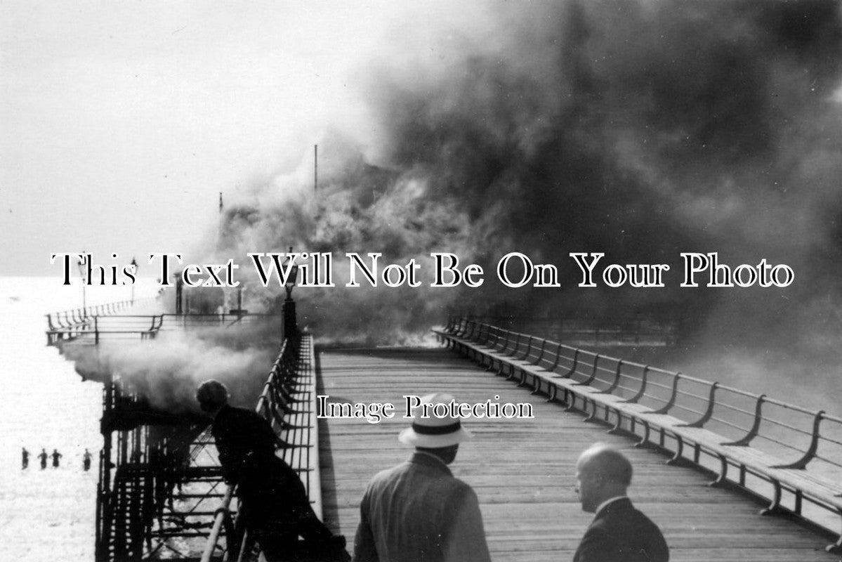 NF 431 - Pier Fire, Hunstanton, Norfolk 1939