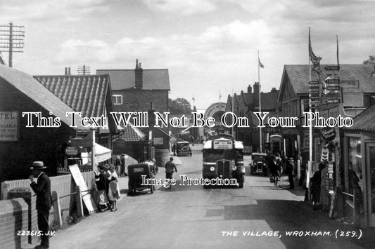 NF 438 - Wroxham Village, Norfolk c1933