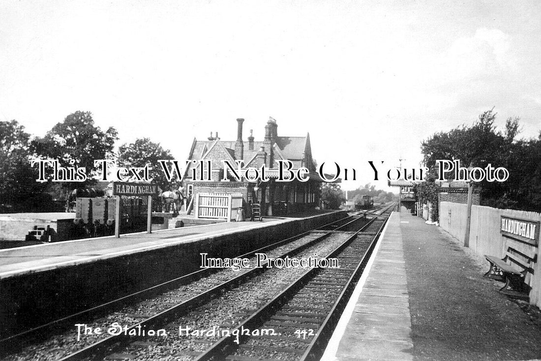 NF 4498 - Hardingham Railway Station, Norfolk c1950 – JB Archive