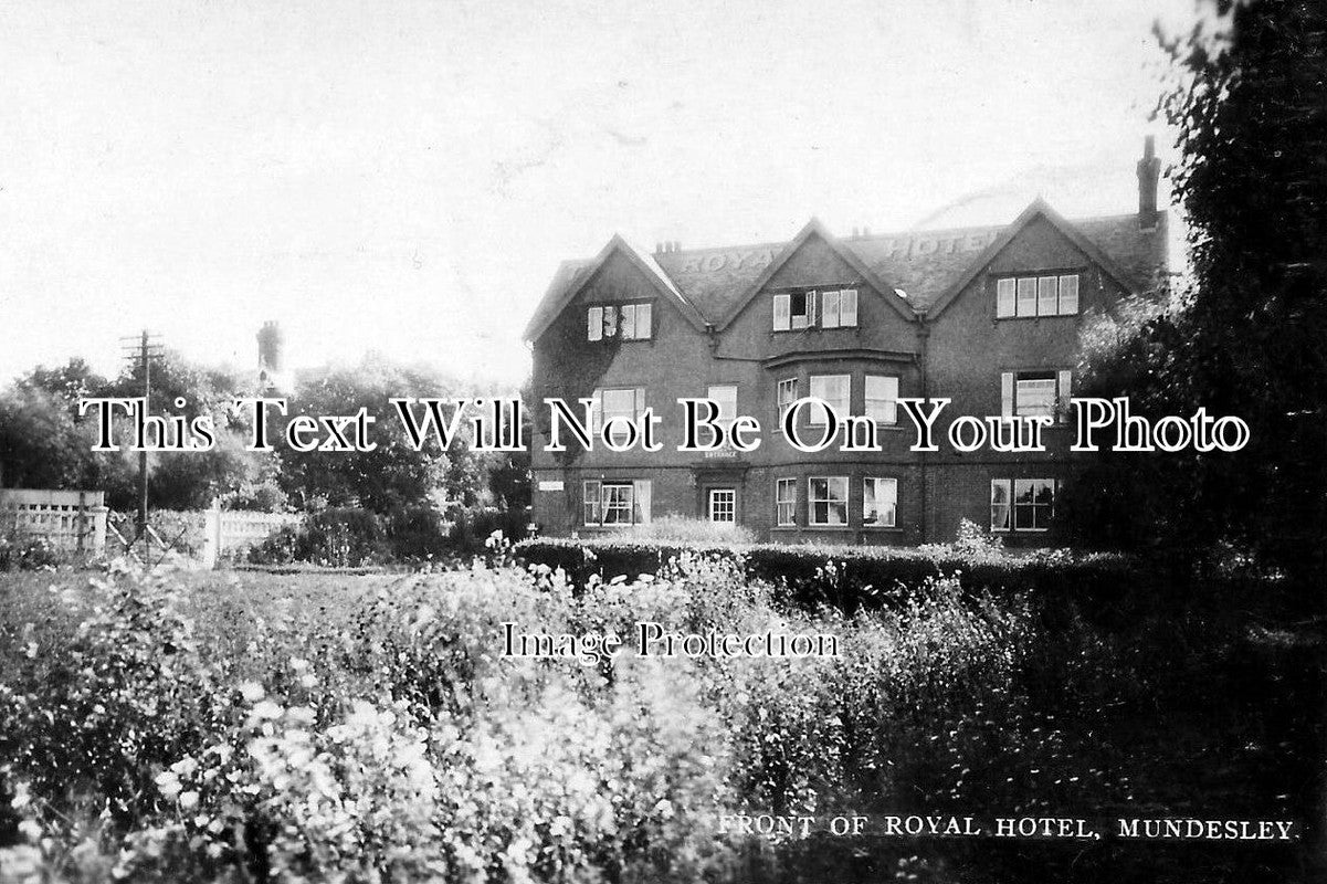 NF 560 - Front Of Royal Hotel, Mundesley, Norfolk