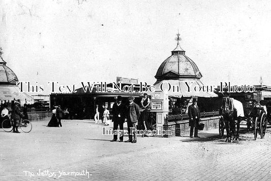 NF 60 - The Jetty, Great Yarmouth, Norfolk c1920