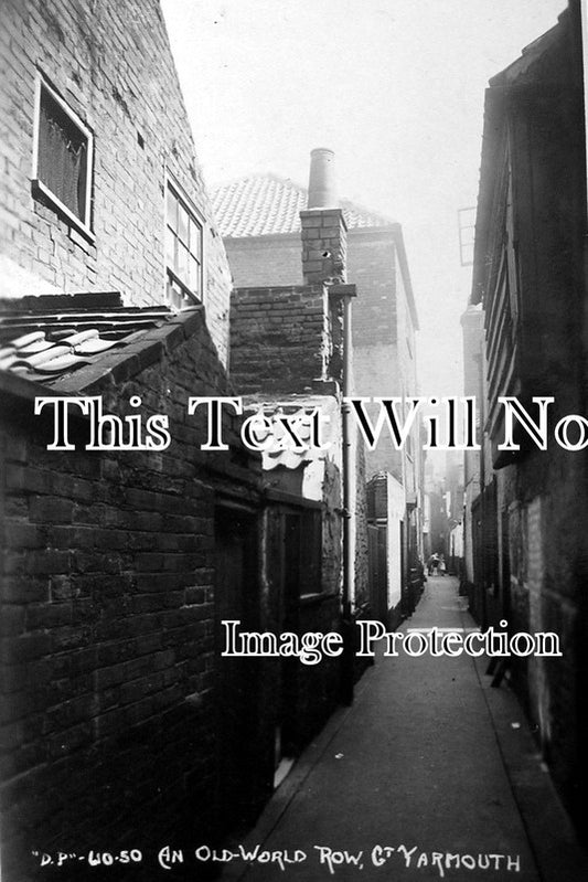 NF 635 - An Old World Row, Great Yarmouth, Norfolk