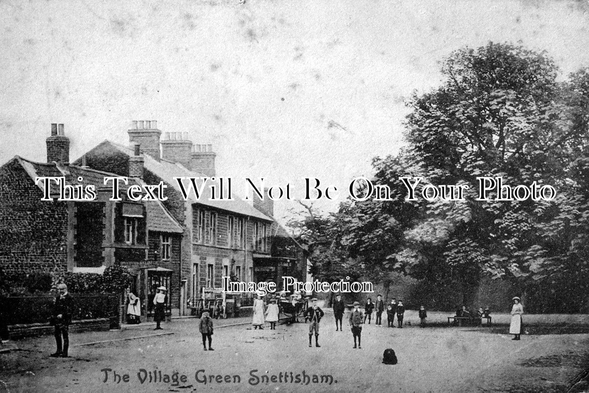NF 794 - The Village Green, Snettisham, Norfolk c1918