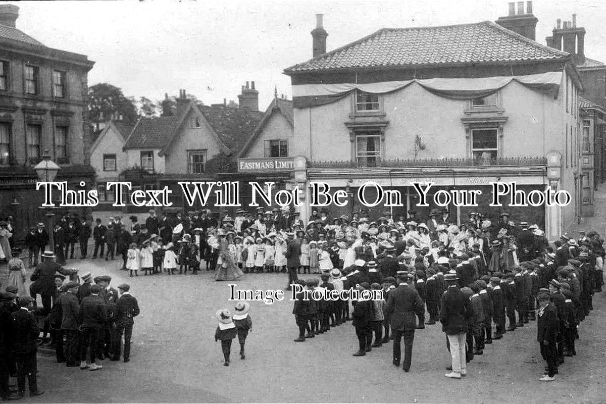 NF 82 - Town Square, Harleston, Norfolk