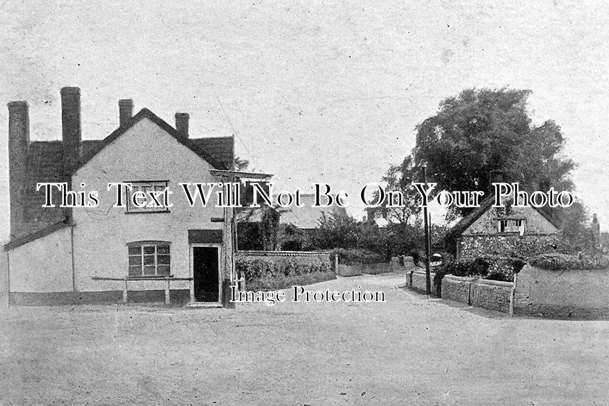 NF 833 - The Swan Inn, Garboldisham, Norfolk c1905
