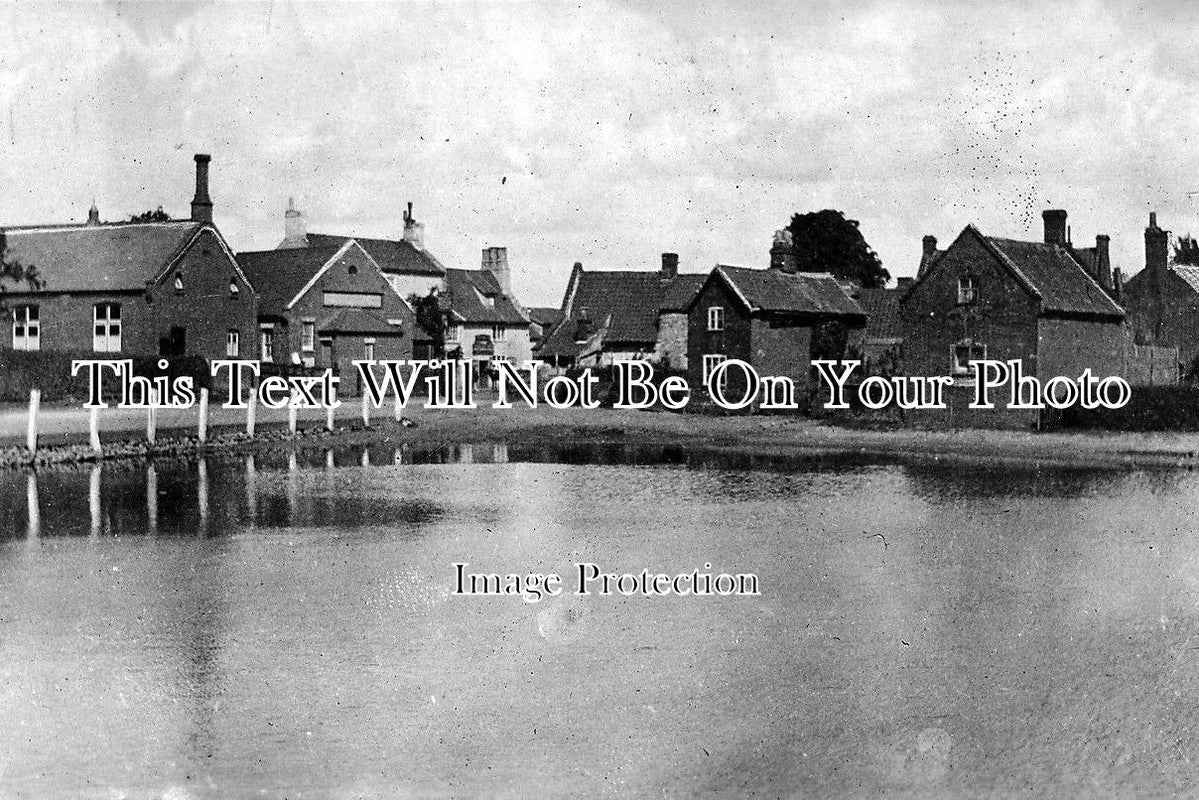 NF 840 - The Pond & General View, Mulbarton, Norfolk