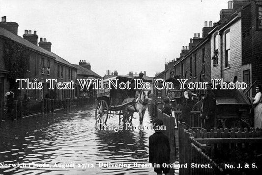 NF 85 - Delivering Bread, Orchard Street, Norwich Flood, Norfolk