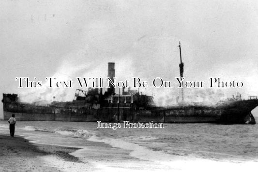 NF 922 - SS Porthcawl On Fire, Great Yarmouth, Norfolk