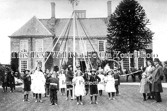 NH 1206 - Grendon May Day Celebrations, Northamptonshire 1914