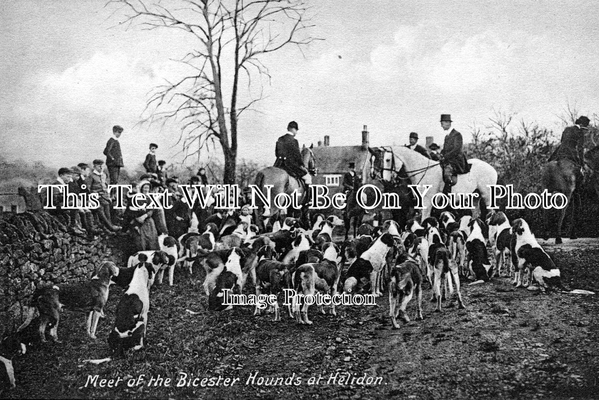 NH 129 - Bicester Hounds Meet At Helidon, Daventry, Northamptonshire