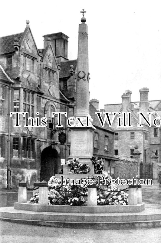 NH 1488 - War Memorial & Talbot Hotel, New Street, Oundle, Northamptonshire