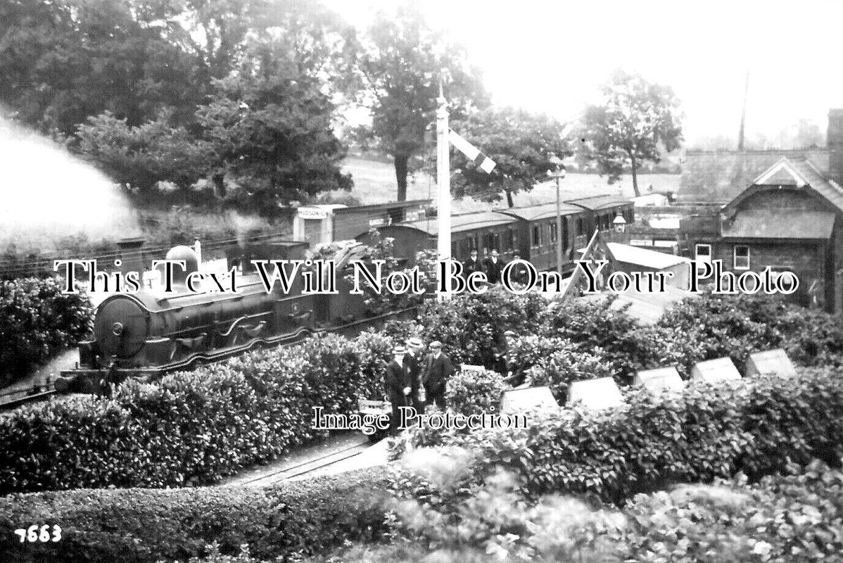 NH 1556 - Blakesley Railway Station, Northamptonshire c1925