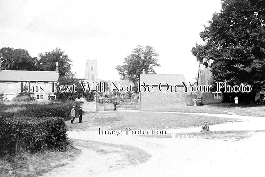 NH 1586 - Warkton Village, Northamptonshire