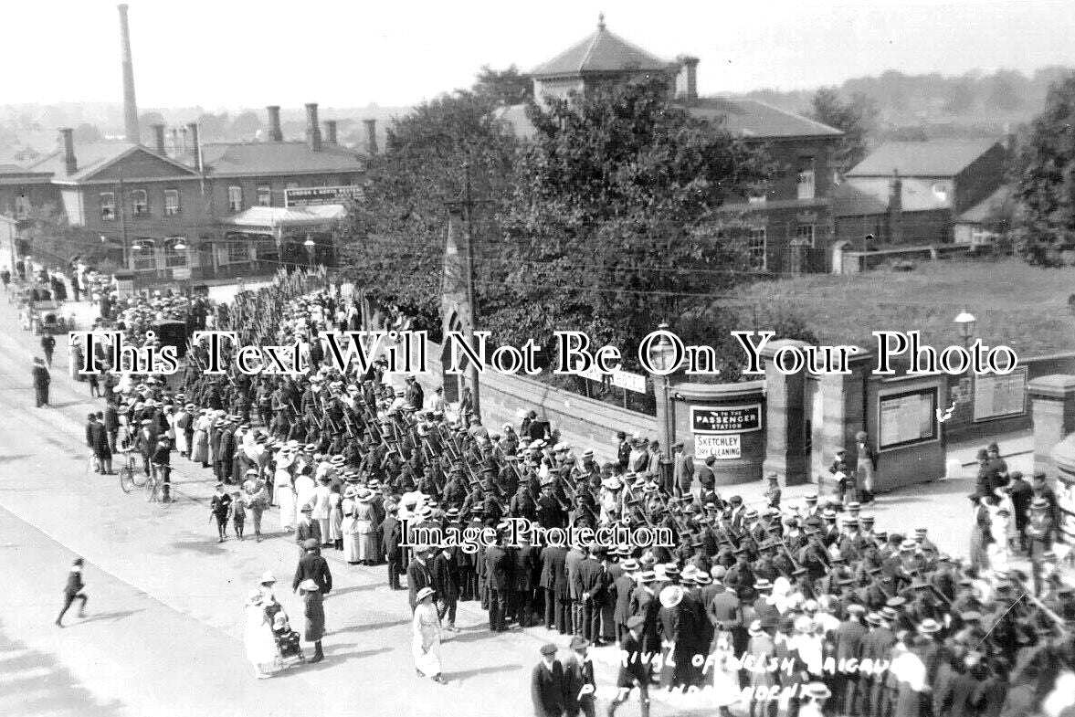 NH 1654 - Welsh Brigade Arrive For Northampton Racecourse Camp c1914