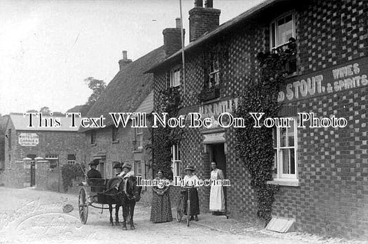 NH 17 - The White Lion, Wicken, Deanshanger, Northamptonshire c1900