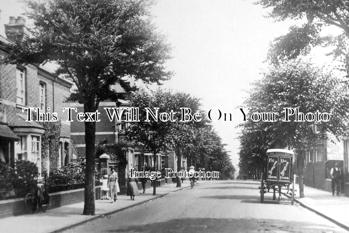 NH 182 - St Peters Avenue, Kettering, Northamptonshire c1920