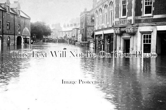 NH 1918 - Floods In Northampton, Northamptonshire