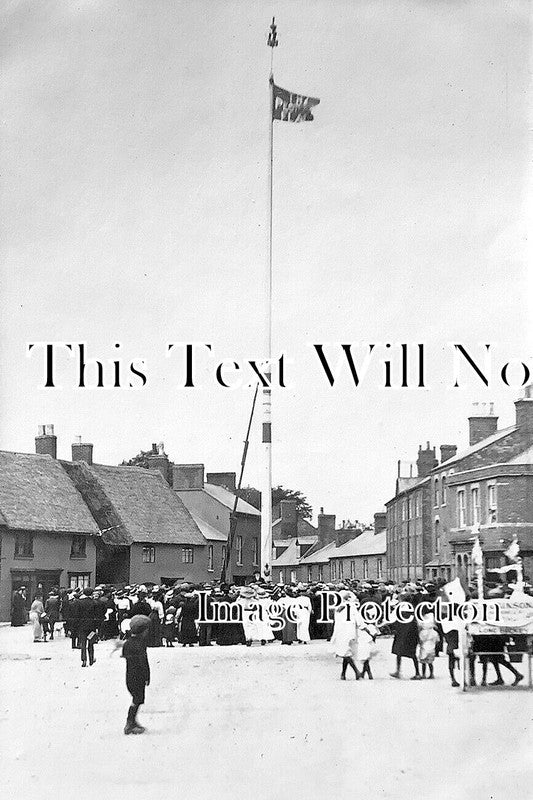 NH 2038 - Long Buckby Market Place, Northamptonshire