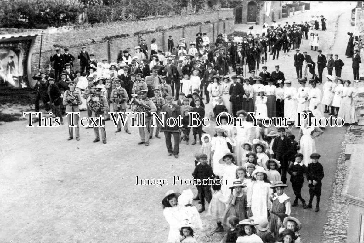 NH 337 - Stilton Procession, Northamptonshire