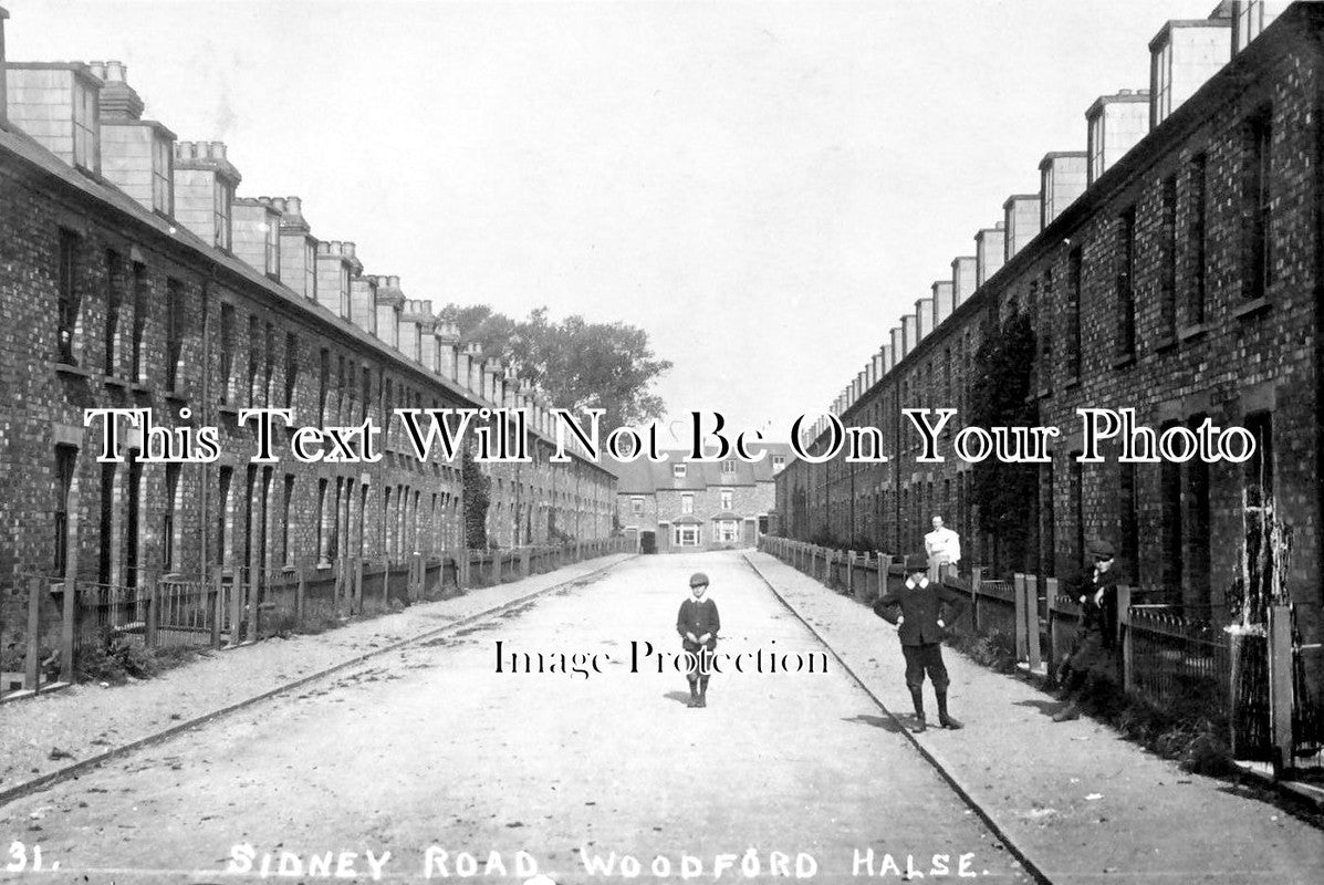 NH 351 - Sidney Road, Woodford Halse, Northamptonshire c1915