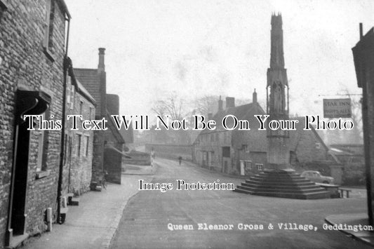 NH 499 - Queen Eleanor Cross & Village, Geddington, Northamptonshire