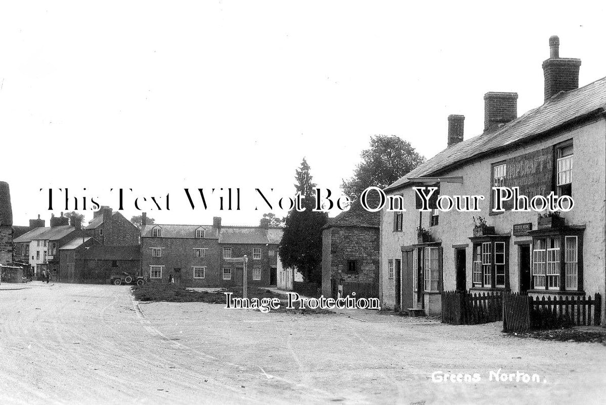 NH 625 - The Butchers Arms, Greens Norton, Northamptonshire c1930