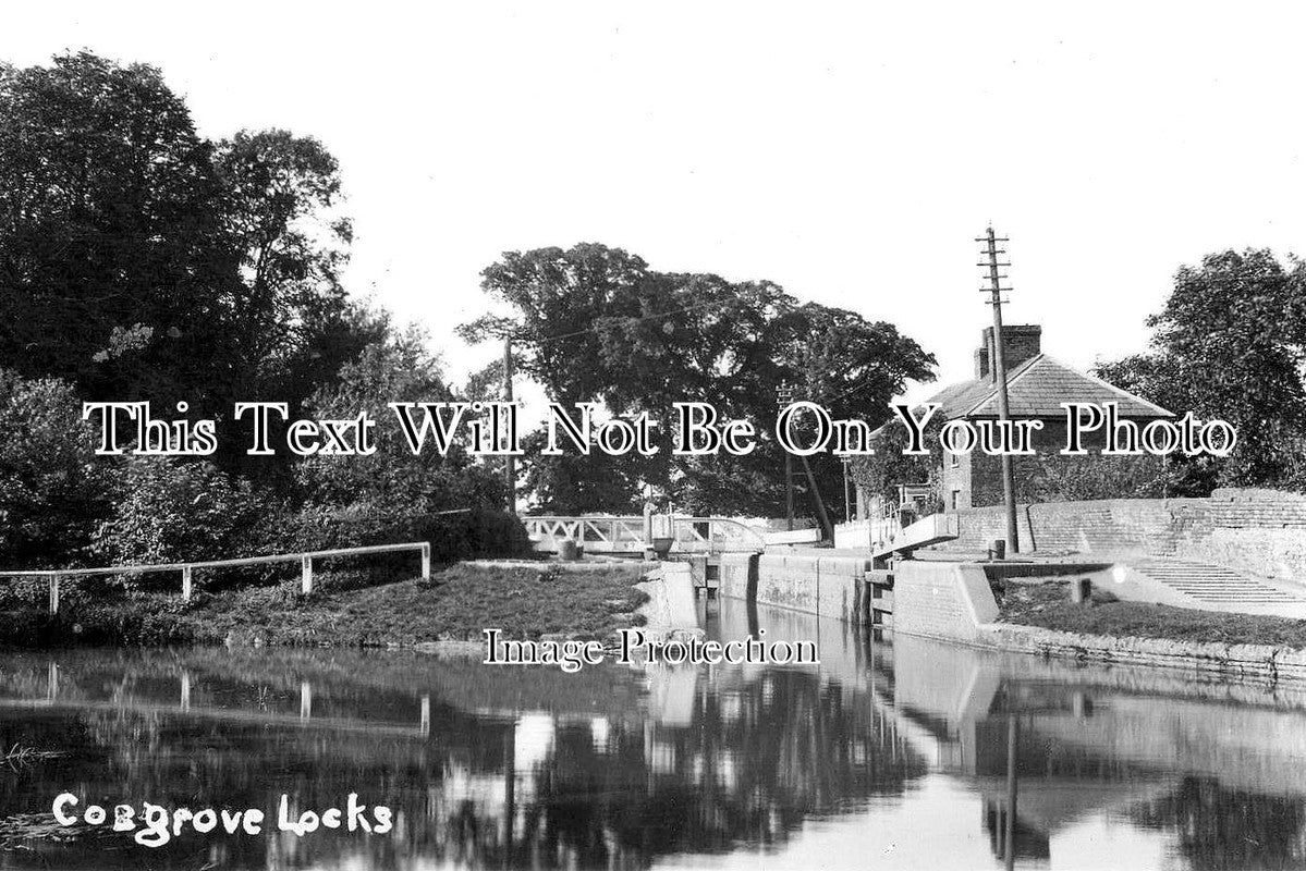 NH 662 - Cosgrove Canal Locks, Northamptonshire