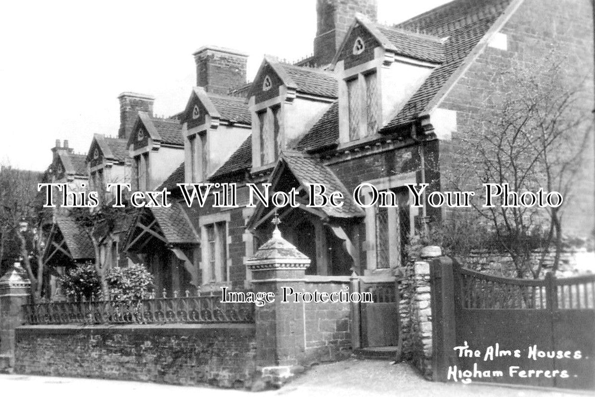 NH 673 - The Alms Houses, Higham Ferrers, Northamptonshire c1937